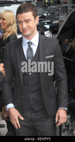 New YORK, New York - 26. OKTOBER: Justin Timberlake besucht "Late Show With David Letterman" am Ed Sullivan Theatre am 26. Oktober 2011 in New York City. Personen: Justin Timberlake Credit: Hoo-me.com/MediaPunch Stockfoto