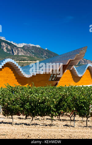 Ysios Bodega Weingut futuristische Architektur at Laguardia in Rioja-Alavesa weinerzeugende Region Baskenland, Spanien Stockfoto