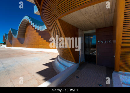 Ysios Bodega Weingut futuristische Architektur at Laguardia in Rioja-Alavesa weinerzeugende Region Baskenland, Spanien Stockfoto