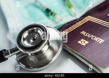 Grundlegende Medizin Elemente ins Ausland zu reisen, konzeptionelle Bild Stockfoto