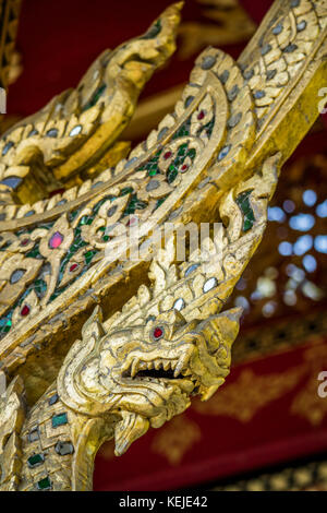 Dragen Ornament von Thai-Sala im Kurpark in Bad Homburg vor der Höhe, Kurort in Deutschland Stockfoto