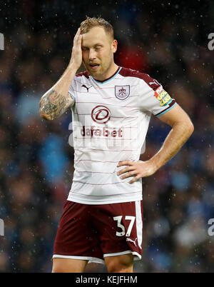 Scott Arfield von Burnley während des Spiels der Premier League im Etihad Stadium, Manchester Stockfoto