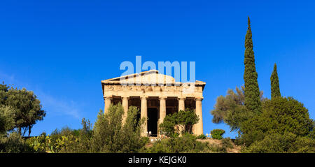 Athen, Griechenland. hephaistos Tempel im antiken Agora zum blauen Himmel Hintergrund Stockfoto