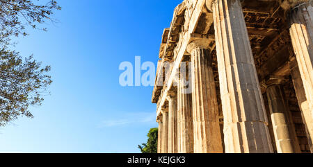 Athen, Griechenland. hephaistos Tempel im antiken Agora zum blauen Himmel Hintergrund Stockfoto