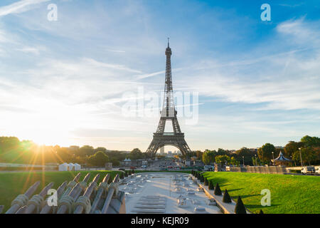 Von Trocadero Eiffelturm bei Sonnenaufgang, Paris, Frankreich Stockfoto