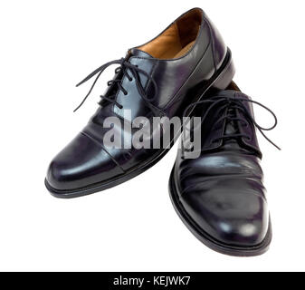 Der glänzend schwarze Männer Kleidung Schuhe. isoliert. Stockfoto