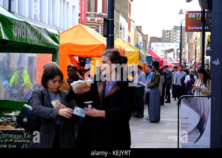 Untere Marsh Markt in der Nähe der Waterloo Station, SE1, London, Vereinigtes Königreich Stockfoto