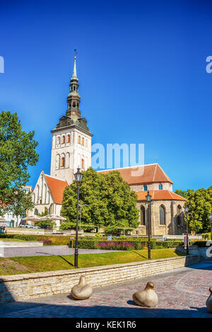 Tallinn, Estland: die Altstadt. st.ofaf Kirche Stockfoto