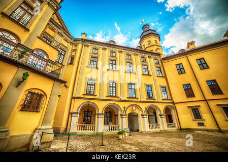 Belarus: niasvish, nesvizh, nieswiezu nesvyziaus, Wohn- burg im Sommer Stockfoto