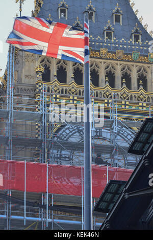 Westminster, London, Großbritannien. 21 Okt, 2017. Gerüst für das Elizabeth Tower und Big Ben. Credit: Matthew chattle/alamy leben Nachrichten Stockfoto