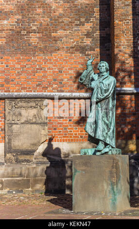 Statue von Martin Luther in der Nähe der Marktkirche Hannover, Deutschland Stockfoto