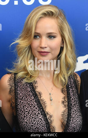 Die amerikanische Schauspielerin Jennifer Lawrence besucht das Fotoshooting für Mutter während dem 74. Filmfestival in Venedig Venedig, Italien. © Paul Treadway Stockfoto