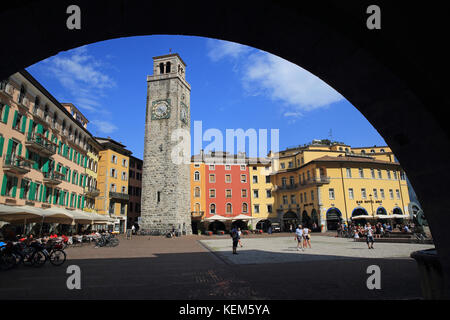 Die Apponale Turm in Riva del Garda, auf dem See von Garda Ufer, im Norden von Italien, Europa Stockfoto