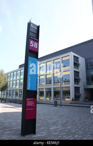 Fakultät für Angewandte Naturwissenschaften (Technische Natuurwetenschappen - TNW) auf dem Campus der Technischen Universität Delft, Niederlande. Gebäude 58 - South Building Stockfoto