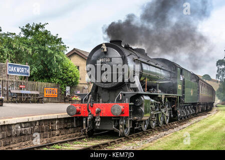 KWVR Oakworth Bahnhof. Keighley Worth Valley Railway North Yorkshire England. Stockfoto