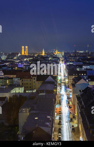 Blick von der Kirche Saint Paul zu Stadtzentrum, Frauenkirche (Kirche unserer Dame), das Rathaus, die Kirche Saint Peter, München, München, Oberbayern, Obere Bavar Stockfoto