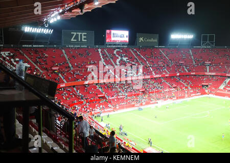 Im Ramón Sánchez Pizjuán Stadion, FC Sevilla vs Las Palmas, Sevilla, Andalusien, Spanien, September 2017 Stockfoto