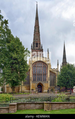 Holl die Trinity Church, Broadgate, Coventry alte Kathedrale von Coventry Turm hinter der rechten Stockfoto