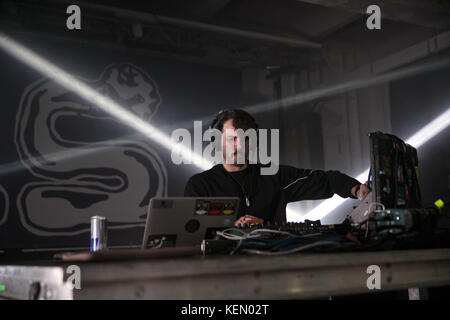 Mailand, Italien, 19. Oktober 2017 Lorenzo Senni spielt ein Djset in Mailand für die Vorschau von Club to Club 2017 Stockfoto