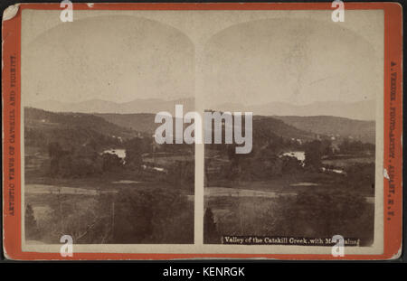 Tal des Baches Catskill, mit Bergen von Aaron Veeder Stockfoto