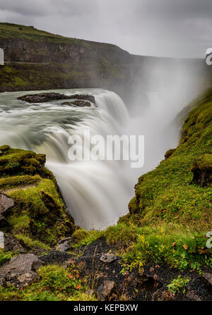 Gullfoss Wasserfall in Island entfernt. Stockfoto