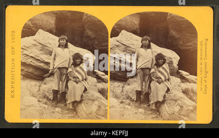 Navajo brave und seine Mutter, die von O'Sullivan, Timothy H., 1840 1882 3 Stockfoto