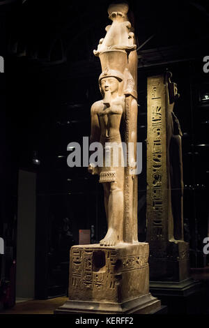 Turin. Italien. Portrait Statue der Ägyptischen Pharao Seti II trug den Atef Krone. Museo Egizio (Ägyptisches Museum) 19 XIX Dynastie Stockfoto