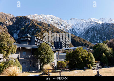 Blick auf das Hotel Hermitage, Mt Cook Village, Südinsel, Neuseeland Stockfoto