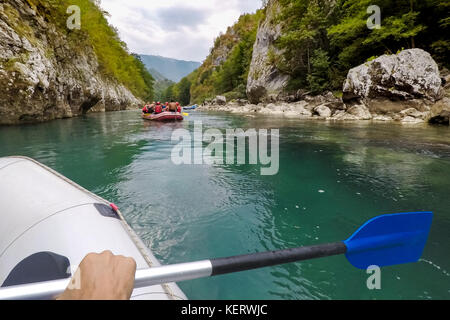 Budva, Montenegro - 20, 2017 August: Rafting auf dem Fluss Tara Stockfoto