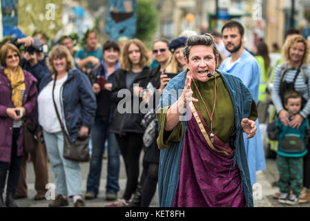 Die Ordinalia - Cornish Mysterienspiele durchgeführt während der penryn Kemeneth zwei Tage Heritage Festival im Penryn Cornwall. Stockfoto