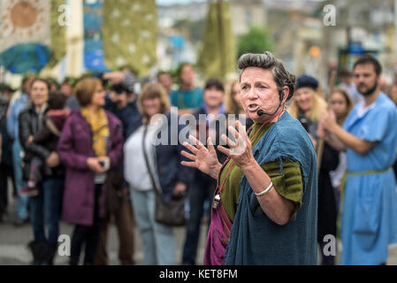 Die Ordinalia - Cornish Mysterienspiele durchgeführt während der penryn Kemeneth zwei Tage Heritage Festival im Penryn Cornwall. Stockfoto