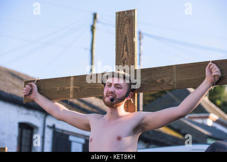 Die Ordinalia - Cornish Mysterienspiele durchgeführt während der penryn Kemeneth zwei Tage Heritage Festival im Penryn Cornwall. Stockfoto