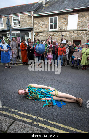 Die Ordinalia - Cornish Mysterienspiele durchgeführt während der penryn Kemeneth zwei Tage Heritage Festival im Penryn Cornwall. Stockfoto