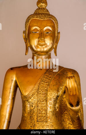 Golden Buddha im Wat Pho, Bangkok, Thailand Stockfoto