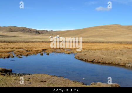 Bilder, die während einer 3-tägigen Reiten Trek in Kirgisistan bei Song kol See genommen. Berge, Landschaften, Steppe und Pferde. Stockfoto