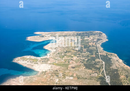 Luftaufnahme von Comino und Gozo Malta Blue Lagoon. Stockfoto