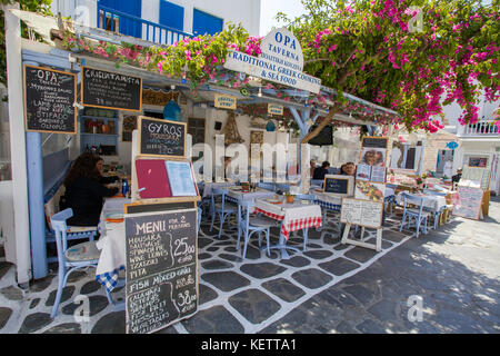 Typische griechische Restaurant Mykonos-Stadt, Mykonos, Griechenland Stockfoto