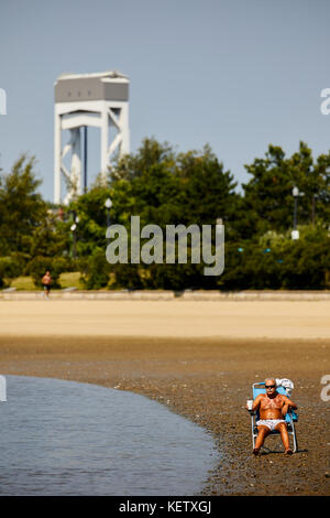 Boston Massachusetts New England Nordamerika USA, Boote in der Verfassung Strand am Logan International Airport und die Skyline der Stadt. Stockfoto