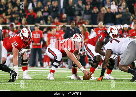 Lubbock, Texas, USA. 30 Sep, 2017. Texas Tech Red Raider Offensive Lineman Paul Stawarz (76) Während des Spiels an der Jones AT&T Stadium in Lubbock, Texas. Tom Sooter/CSM/Alamy leben Nachrichten Stockfoto