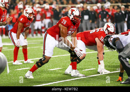 Lubbock, Texas, USA. 30 Sep, 2017. Texas Tech Red Raider Offensive Lineman Terence Steele (78) Während des Spiels an der Jones AT&T Stadium in Lubbock, Texas. Tom Sooter/CSM/Alamy leben Nachrichten Stockfoto