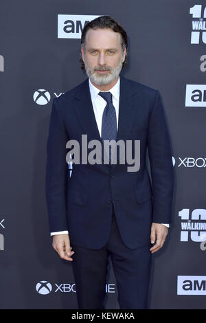 Andrew Lincoln nimmt am 22. Oktober 2017 in Los Angeles, Kalifornien, an der Premiere der 8. Staffel von AMC und der 100. Episode im Greek Theatre Teil. | Verwendung weltweit Stockfoto