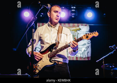 Newcastle, UK. 23 Okt, 2017. Der Rückgang auf der Bühne von Kessel shop, Newcastle upon Tyne durchführen. 23/10/17 Quelle: Thomas Jackson/alamy leben Nachrichten Stockfoto