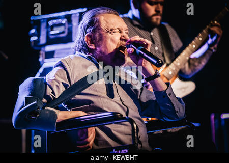 Newcastle, UK. 23 Okt, 2017. Der Rückgang auf der Bühne von Kessel shop, Newcastle upon Tyne durchführen. 23/10/17 Quelle: Thomas Jackson/alamy leben Nachrichten Stockfoto