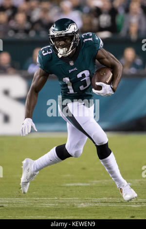 Oktober 23, 2017: Philadelphia Eagles wide receiver Nelson Agholor (13), die in Aktion während der NFL Spiel zwischen den Washington Redskins und die Philadelphia Eagles am Lincoln Financial Field in Philadelphia, Pennsylvania. Die Philadelphia Eagles gewonnen 34-24. Christopher Szagola/CSM Stockfoto