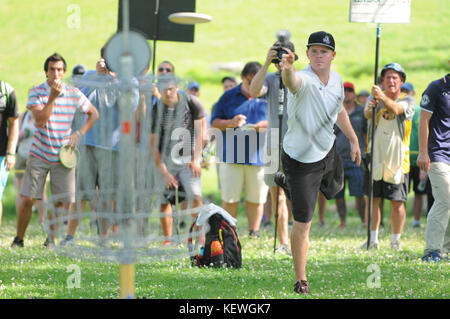 Nate Doss ist eine professionelle Scheibe Golfspieler, die derzeit den vierten Platz in der Welt.[1] Doss hat drei Weltmeisterschaften gewonnen Stockfoto