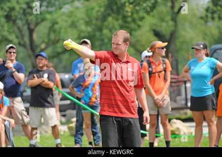 Nate Doss ist eine professionelle Scheibe Golfspieler, die derzeit den vierten Platz in der Welt.[1] Doss hat drei Weltmeisterschaften (2005, 2007, 2011) gewonnen Stockfoto