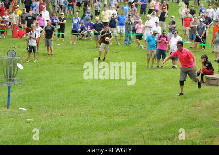 Paul Ulibarri ist von Mesa, Arizona. Er wurde fachgerecht Scheibe Golf seit 2005. Stockfoto