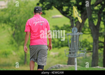 Paul Ulibarri ist von Mesa, Arizona. Er wurde fachgerecht Scheibe Golf seit 2005. Stockfoto