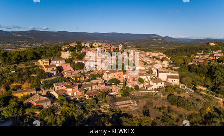 Roussillon Village, von einem roten Sandstein gebaut Stockfoto