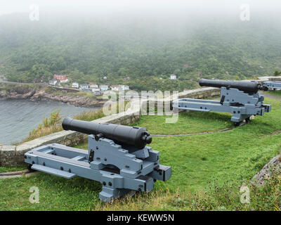 32-Pfünder Long Guns, Signal Hill National Historic Site, St. John's, Neufundland, Kanada. Stockfoto